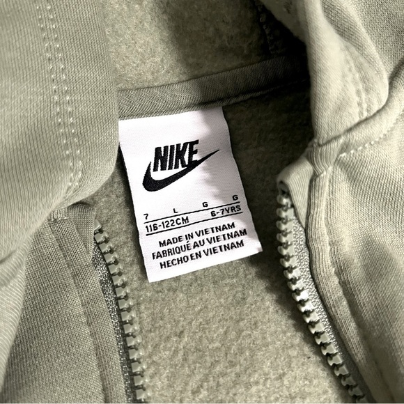 Nike Boys Large (6-7) Sportswear Club Fleece Full-Zip Hoodie & Jogger Pant Set - Picture 3 of 14